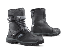 FORMA STIVALE  ADVENTURE BLACK LOW Dry